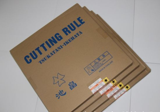 Règles de coupe et de pliage pour la fabrication de matrices et les règles de découpe