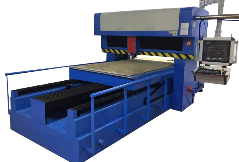 Machine de découpe laser 1500W pour la fabrication de panneaux