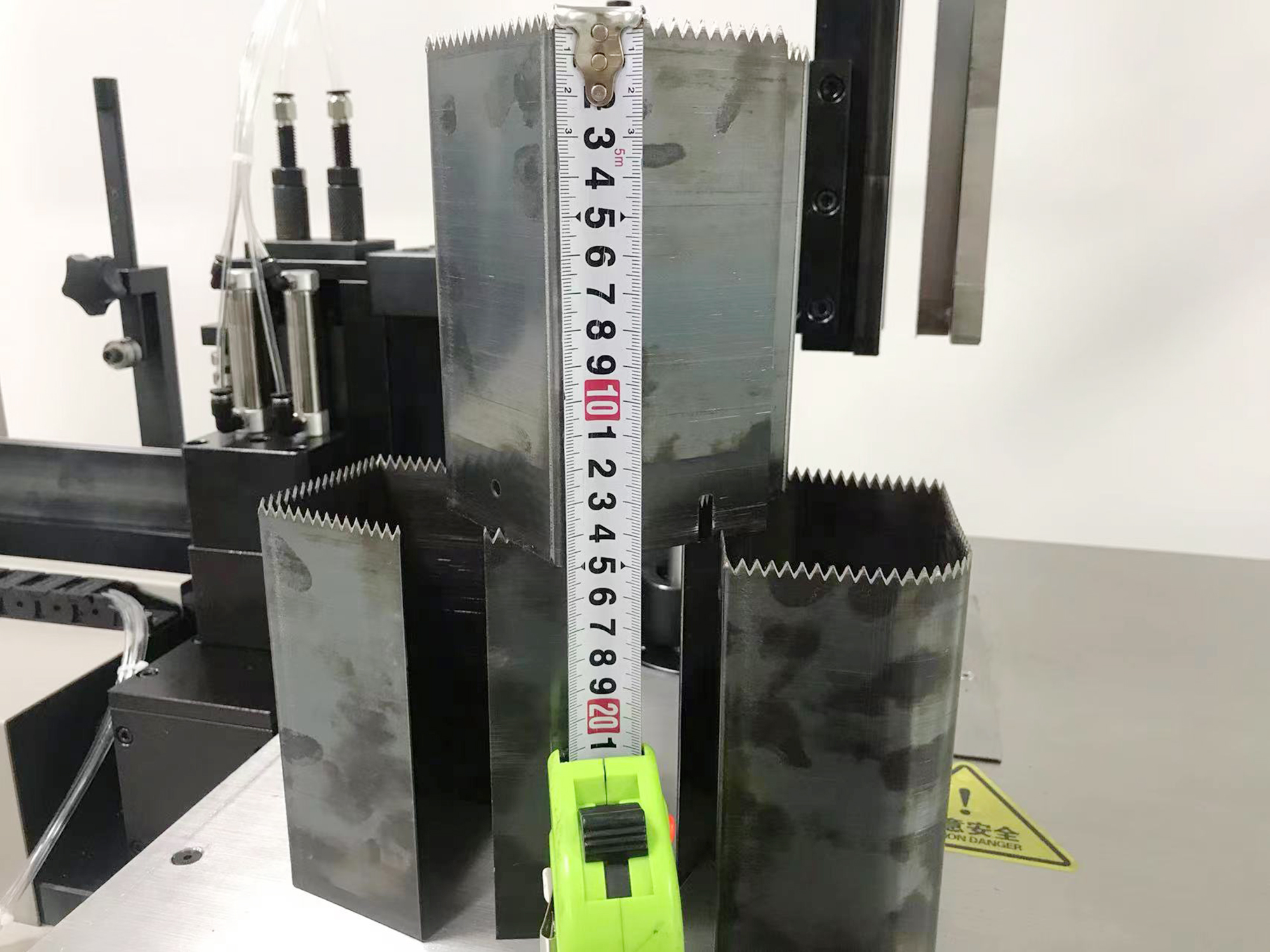 Formulaire de règle en acier automatique Bender pour 150 mm de pliage de bande dentelé