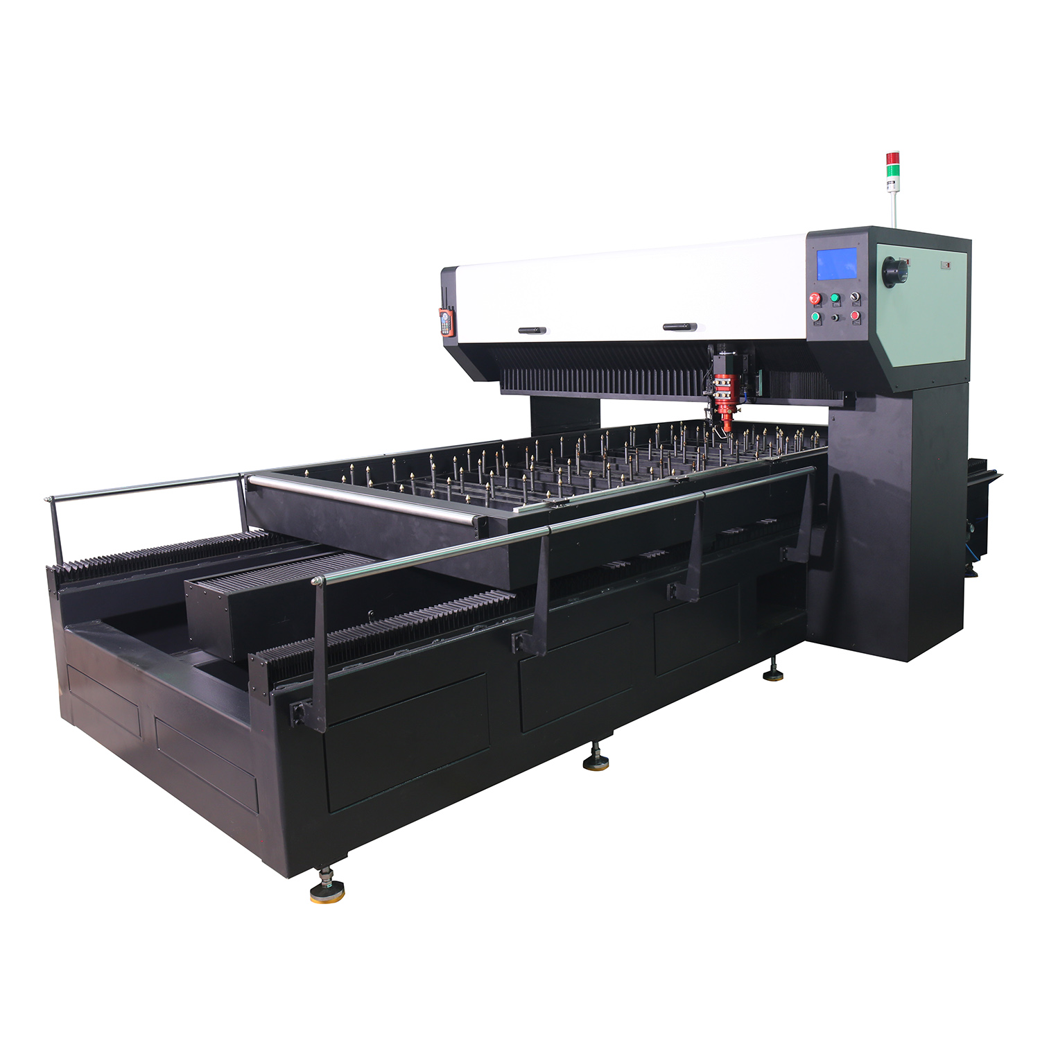 Machine de découpe laser 1500W pour la fabrication de panneaux